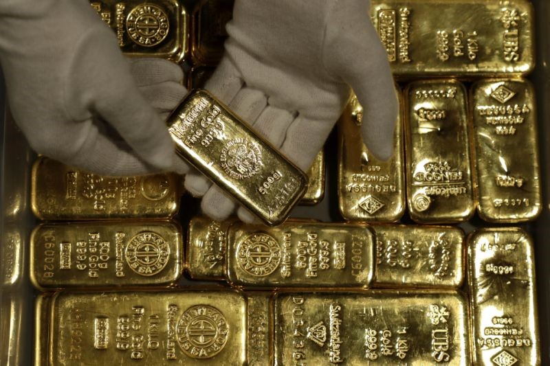 gold-silver-1-121918