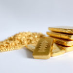 China Ramps Up Gold Buying Amid Global Uncertainties & Rate Cuts