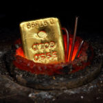 Gold Tests Important $1,400 Support Level