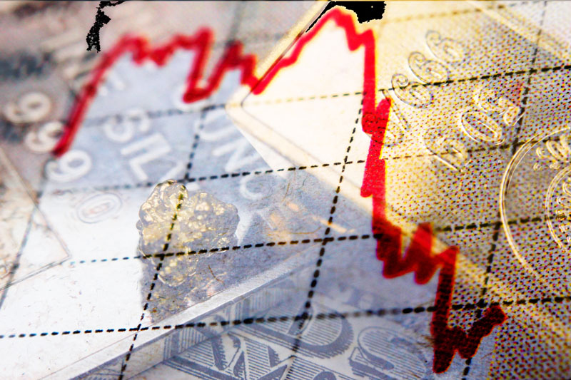 Gold Prices Drop to a 2 Year Low